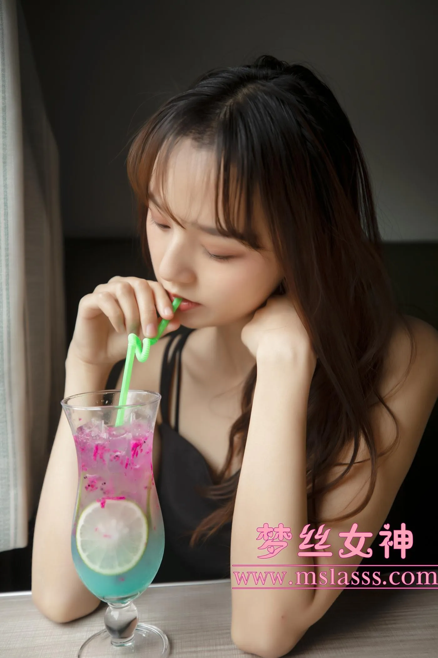 [MSLASS梦丝女神] 2020.04.22 NO.110 玥玥 火车超自然系 [61P]插图8